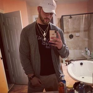 Meet your Posher, Alex